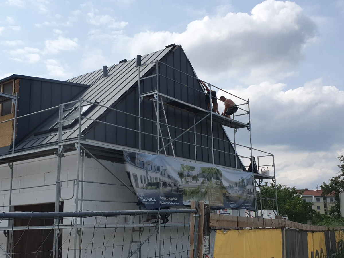 DC- 1 Finalizace falcované střechy RD - 1B2, 2B1